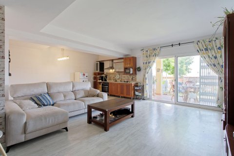 Сasa de 7 dormitorios en venta en Santa Perpetua De Mogoda, Barcelona, Cataluña, Spain № 6964 - foto 4