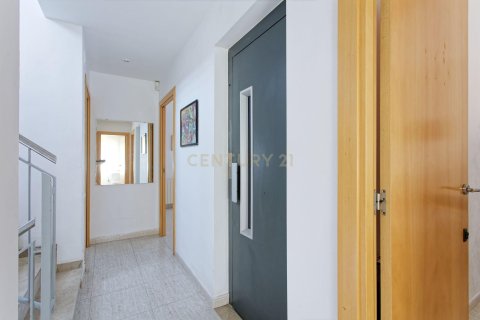 Сasa de 7 dormitorios en venta en Santa Perpetua De Mogoda, Barcelona, Cataluña, Spain № 6964 - foto 26
