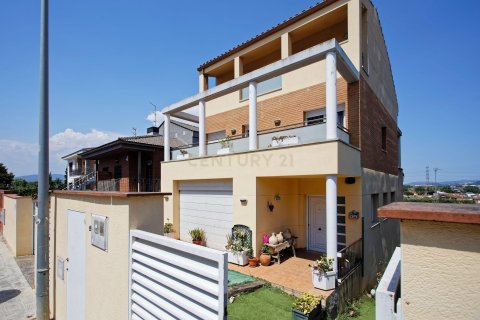 Сasa de 7 dormitorios en venta en Santa Perpetua De Mogoda, Barcelona, Cataluña, Spain № 6964 - foto 2