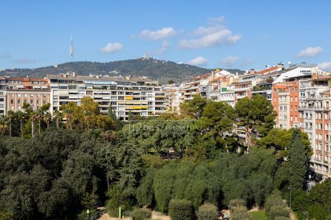 Apartamento de 6 dormitorios en alquiler en Barcelona, Cataluña, Spain № 4524 - foto 5