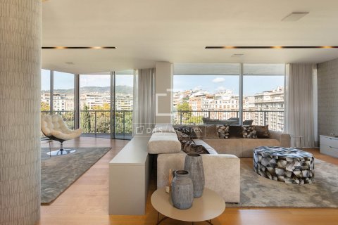 Apartamento de 6 dormitorios en alquiler en Barcelona, Cataluña, Spain № 4524 - foto 12