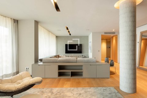 Apartamento de 6 dormitorios en alquiler en Barcelona, Cataluña, Spain № 4524 - foto 15