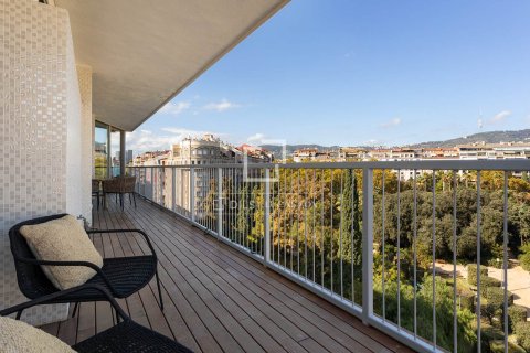 Apartamento de 6 dormitorios en alquiler en Barcelona, Cataluña, Spain № 4524 - foto 7