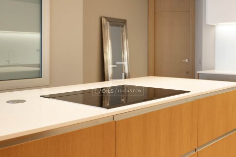 Apartamento de 6 dormitorios en alquiler en Barcelona, Cataluña, Spain № 4524 - foto 30