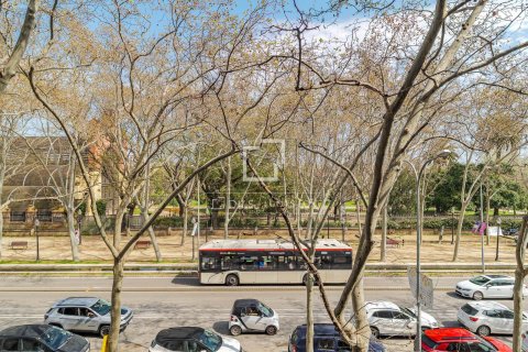 Apartamento de 2 dormitorios en venta en Barcelona, Cataluña, Spain № 6501 - foto 28