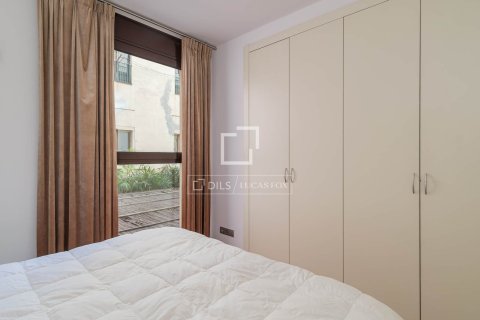 Apartamento de 2 dormitorios en venta en Barcelona, Cataluña, Spain № 6501 - foto 12