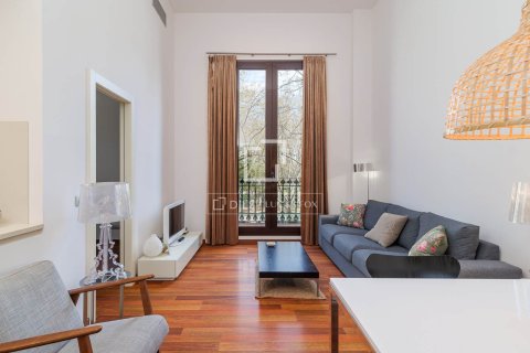 Apartamento de 2 dormitorios en venta en Barcelona, Cataluña, Spain № 6501 - foto 29