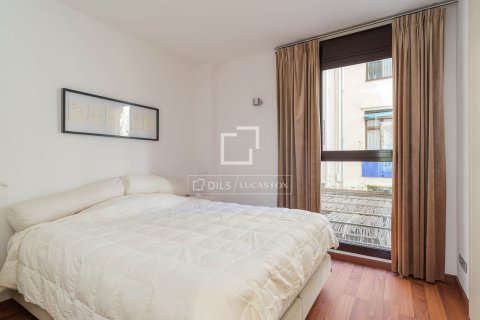 Apartamento de 2 dormitorios en venta en Barcelona, Cataluña, Spain № 6501 - foto 11