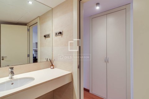 Apartamento de 2 dormitorios en venta en Barcelona, Cataluña, Spain № 6501 - foto 10