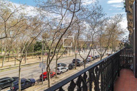 Apartamento de 2 dormitorios en venta en Barcelona, Cataluña, Spain № 6501 - foto 27