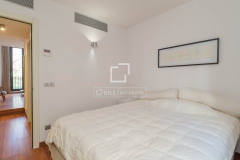 Apartamento de 2 dormitorios en venta en Barcelona, Cataluña, Spain № 6501 - foto 13
