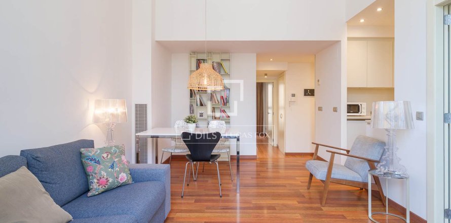 Apartamento de 2 dormitorios en venta en Barcelona, Cataluña, Spain № 6501
