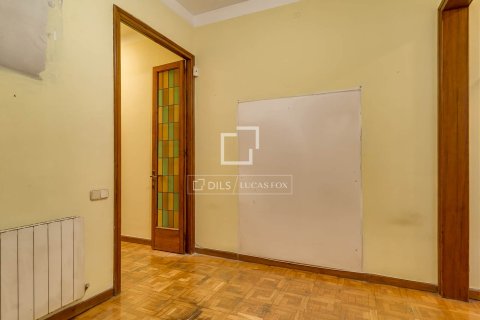 Apartamento de 5 dormitorios en venta en Barcelona, Cataluña, Spain № 6503 - foto 5