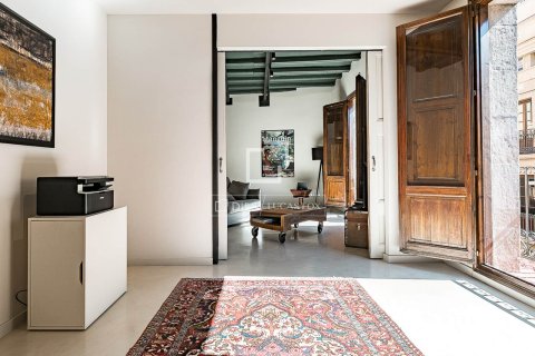 Apartamento de 2 dormitorios en venta en Barcelona, Cataluña, Spain № 6498 - foto 18