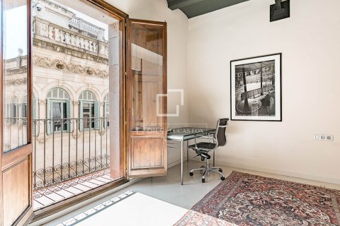 Apartamento de 2 dormitorios en venta en Barcelona, Cataluña, Spain № 6498 - foto 15