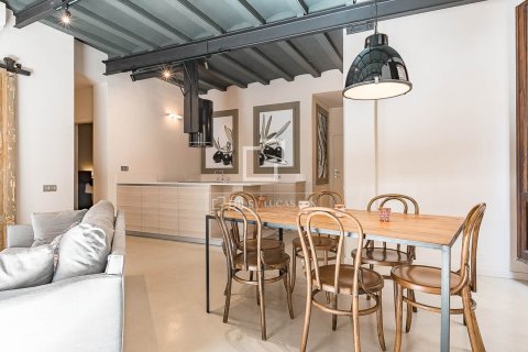 Apartamento de 2 dormitorios en venta en Barcelona, Cataluña, Spain № 6498 - foto 4