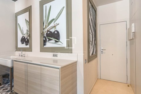 Apartamento de 2 dormitorios en venta en Barcelona, Cataluña, Spain № 6498 - foto 12