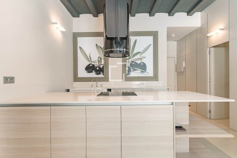 Apartamento de 2 dormitorios en venta en Barcelona, Cataluña, Spain № 6498 - foto 11
