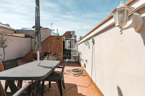 Ático de 2 dormitorios en venta en Barcelona, Cataluña, Spain № 6502 - foto 16