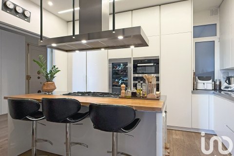 Снять в аренду квартиру в Барселона, Испания с 5 спален, 249м², № 5132 - фото 12