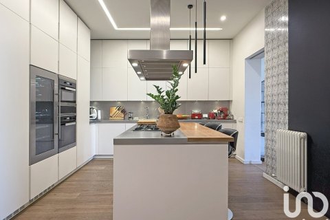 Снять в аренду квартиру в Барселона, Испания с 5 спален, 249м², № 5132 - фото 11