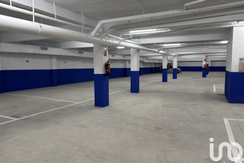 Estacionamiento de 363 m² en alquiler en Barcelona, Cataluña, Spain № 5134 - foto 7
