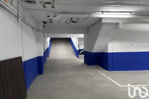 Estacionamiento de 363 m² en alquiler en Barcelona, Cataluña, Spain № 5134 - foto 3