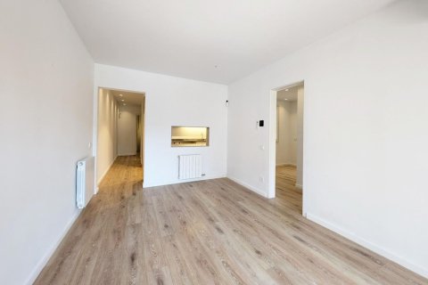 Apartamento de 4 dormitorios en venta en Eixample, Barcelona, Cataluña, Spain № 2523