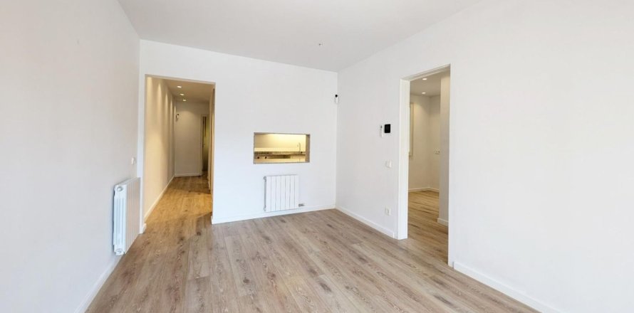 4 bedrooms apartment for sale in Eixample, Barcelona, Catalonia, Spain № 2523