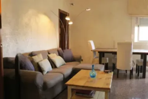 Apartamento de 4 dormitorios en venta en Esplugues de Llobregat, Barcelona, Cataluña, Spain № 2525