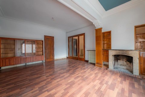 Casa adosada de 6 dormitorios en venta en El Masnou, Barcelona, Cataluña, Spain № 1652 - foto 7