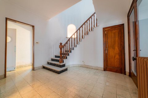 Casa adosada de 6 dormitorios en venta en El Masnou, Barcelona, Cataluña, Spain № 1652 - foto 20