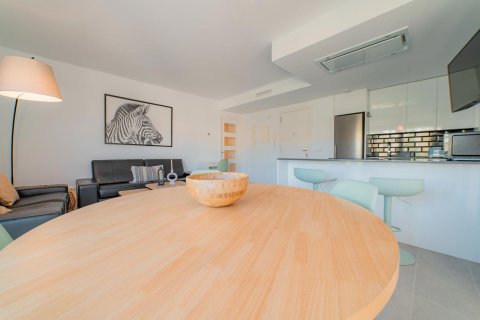 Apartamento de 2 dormitorios en venta en Sitges, Barcelona, Cataluña, Spain № 1651 - foto 7