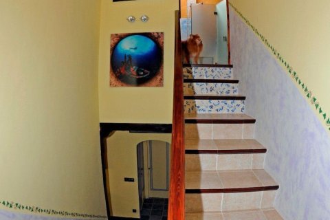 Сasa de 5 dormitorios en venta en Palafrugell, Gerona, Cataluña, Spain № 1648 - foto 12