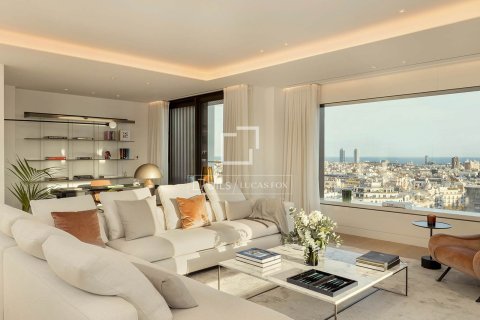 3 bedrooms apartment for sale in Barcelona, Catalonia, Spain № 4276 - photo 2
