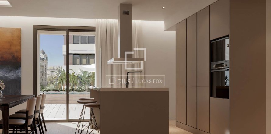 Apartamento de 3 dormitorios en venta en Barcelona, Cataluña, Spain № 4275
