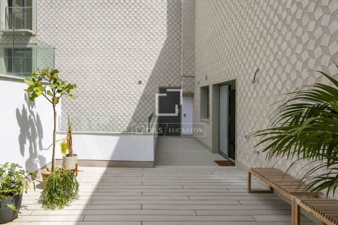 Купить квартиру в Барселона, Испания с 3 спальни, 147м², № 4273 - фото 3
