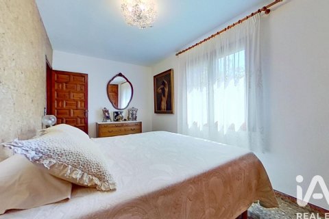 5 bedrooms house for sale in Roda de Berà, Tarragona, Catalonia, Spain № 8405 - photo 17