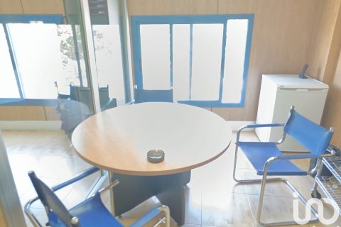 Propiedad comercial de 684 m² en venta en Santa Eulalia De Roncana, Barcelona, Cataluña, Spain № 8410 - foto 18
