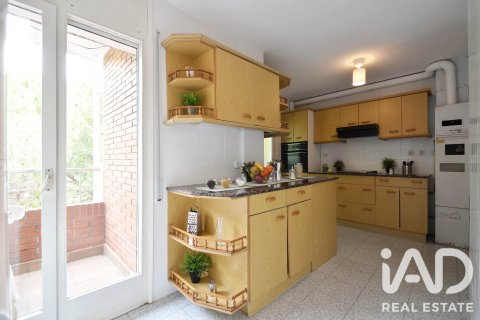Dúplex de 4 dormitorios en venta en Gavà, Barcelona, Cataluña, Spain № 8407 - foto 13
