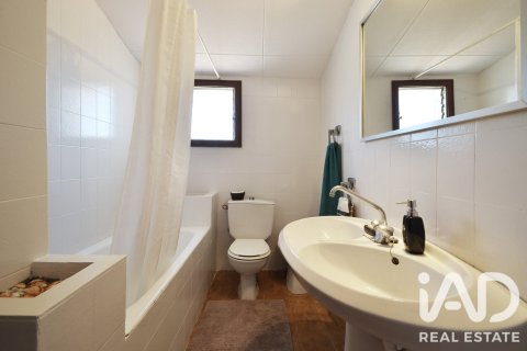 Dúplex de 4 dormitorios en venta en Gavà, Barcelona, Cataluña, Spain № 8407 - foto 27