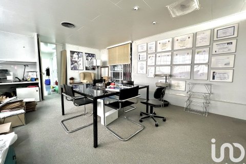 Купить коммерческую недвижимость в Барселона, Испания с 1 спальня, 184м², № 8408 - фото 23