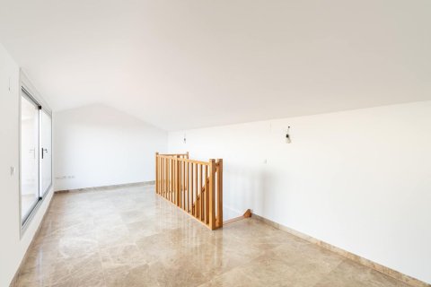 Apartamento de 4 dormitorios en venta en Gavà, Barcelona, Cataluña, Spain № 8443 - foto 16
