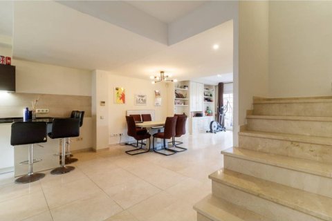 Apartamento de 5 dormitorios en venta en Gavà, Barcelona, Cataluña, Spain № 8441 - foto 9