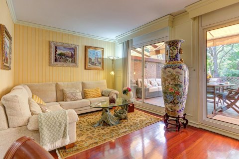 Casa adosada de 3 dormitorios en venta en Gavà, Barcelona, Cataluña, Spain № 8442 - foto 6