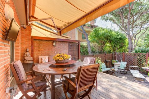 Casa adosada de 3 dormitorios en venta en Gavà, Barcelona, Cataluña, Spain № 8442 - foto 9