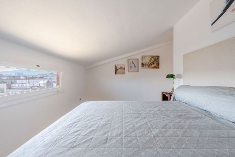 Купить квартиру в Барселона, Испания с 3 комнаты, 86м², № 8446 - фото 8
