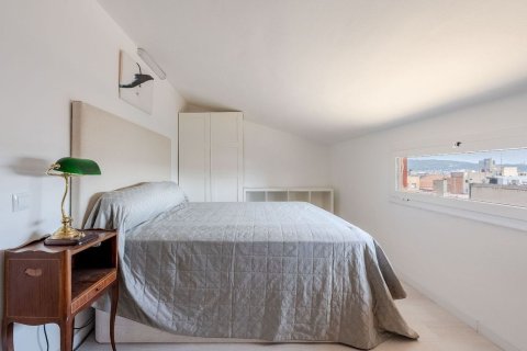 Купить квартиру в Барселона, Испания с 3 комнаты, 86м², № 8446 - фото 11
