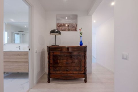 Купить квартиру в Барселона, Испания с 3 комнаты, 86м², № 8446 - фото 20