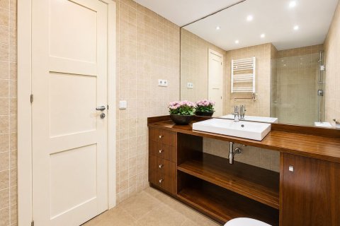 3 bedrooms apartment for sale in Gava, Barcelona, Catalonia, Spain № 8444 - photo 13
